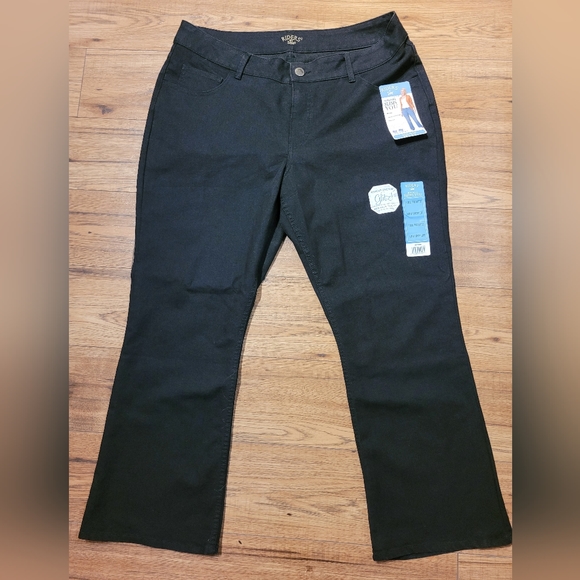 ✨️Riders By Lee Jeans - Picture 2 of 8